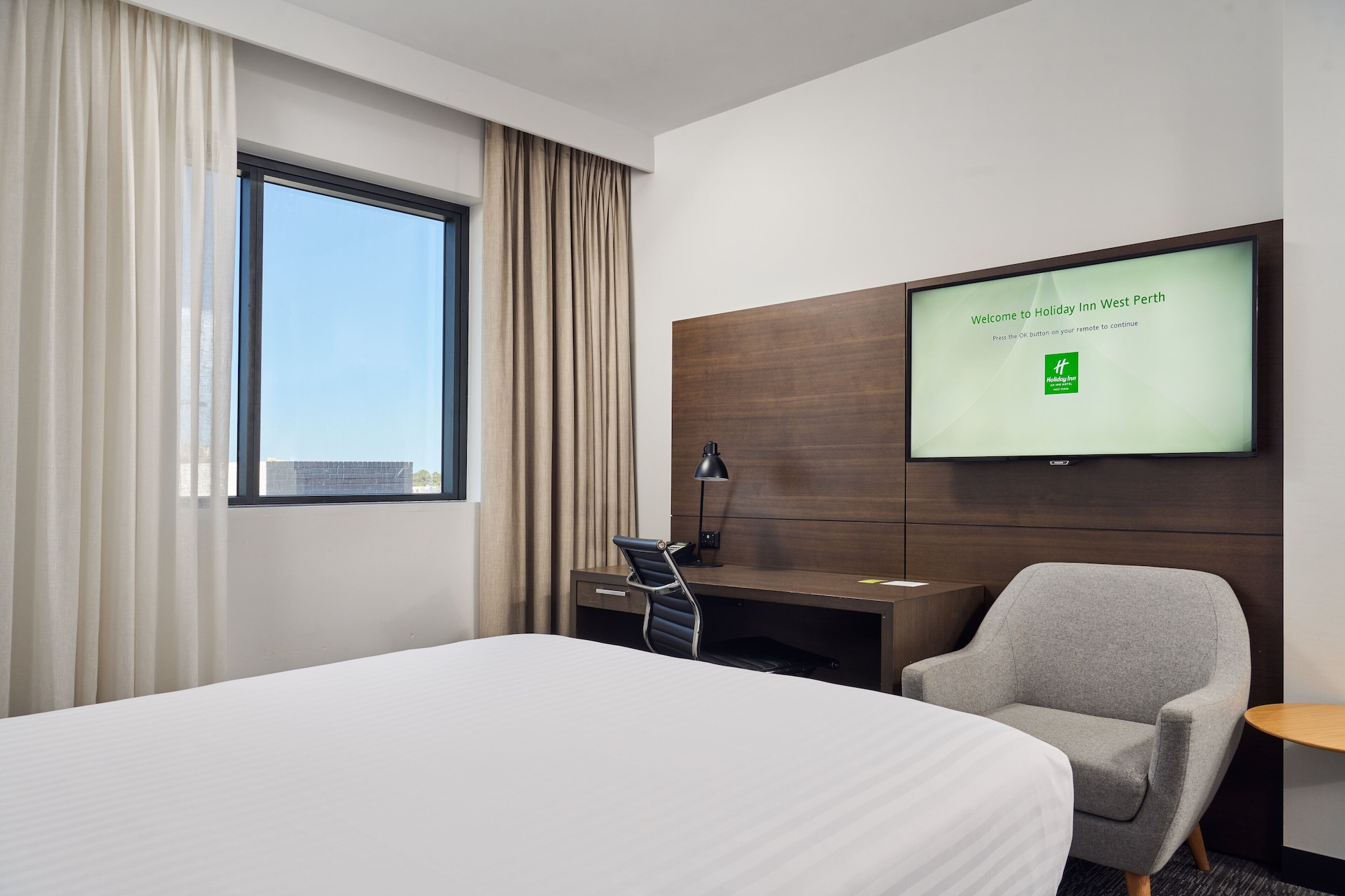 holiday inn west perth by ihg