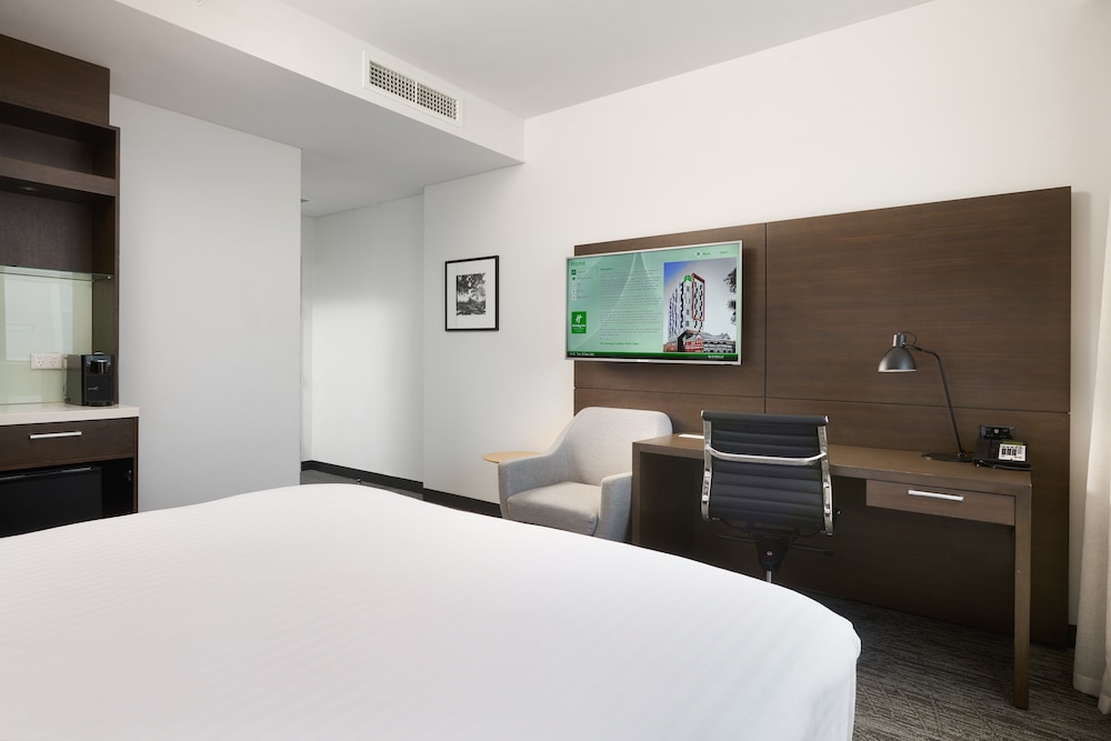 holiday inn west perth by ihg