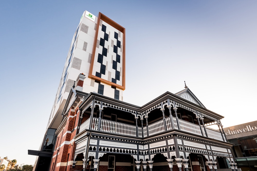holiday inn west perth by ihg