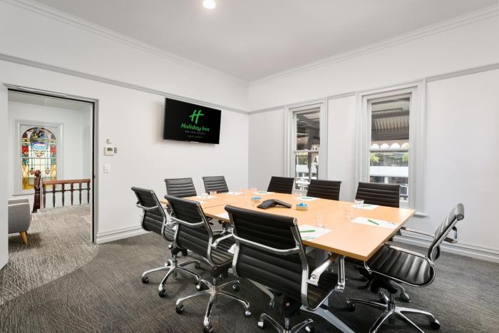 holiday inn west perth by ihg