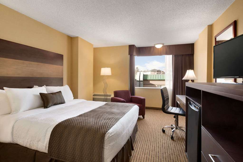 days inn by wyndham calgary south