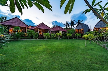 abian huts dream beach lembongan