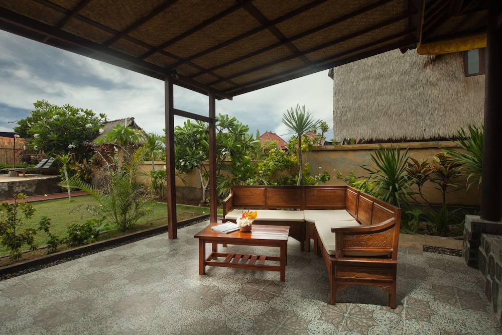 abian huts dream beach lembongan