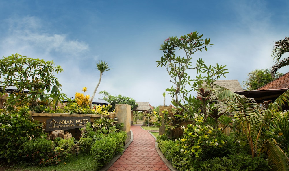 abian huts dream beach lembongan