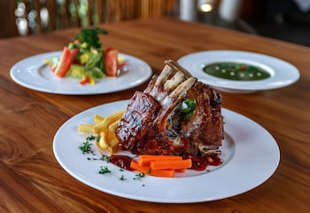 Taman Mesari Luxury Villas-Seminyak,Kuta>>Bali,4 star