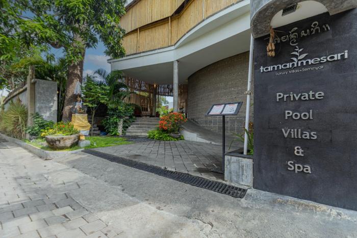 taman mesari luxury villas seminyak