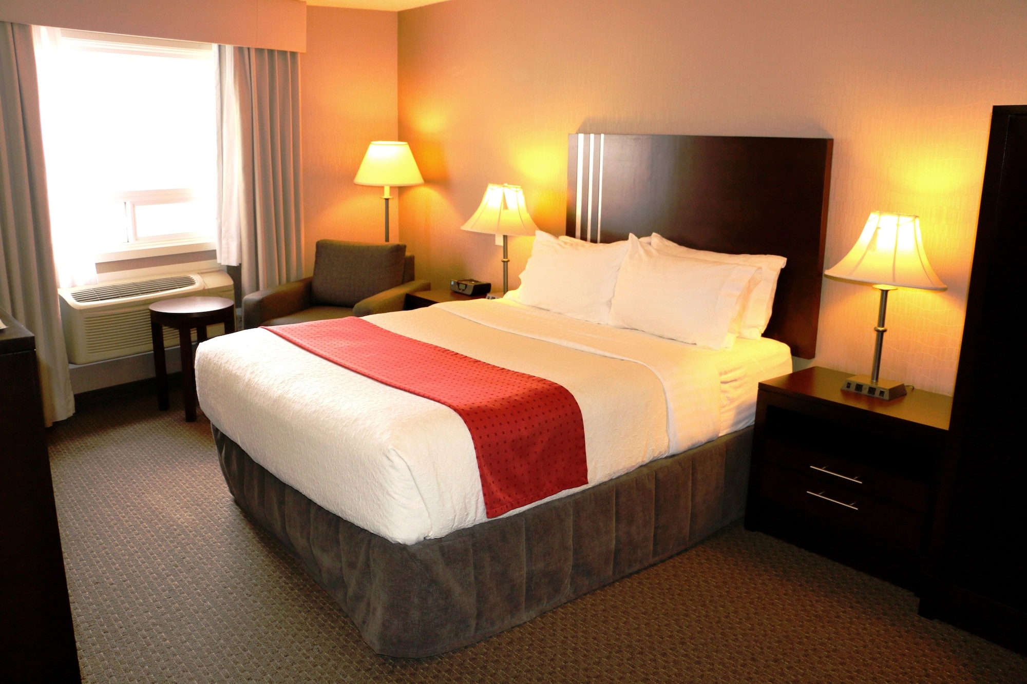 holiday inn calgary airport by ihg