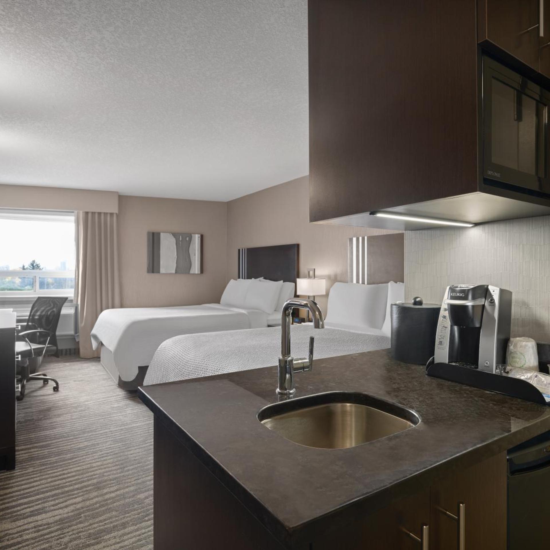 holiday inn calgary airport by ihg