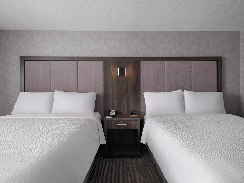 holiday inn calgary airport by ihg