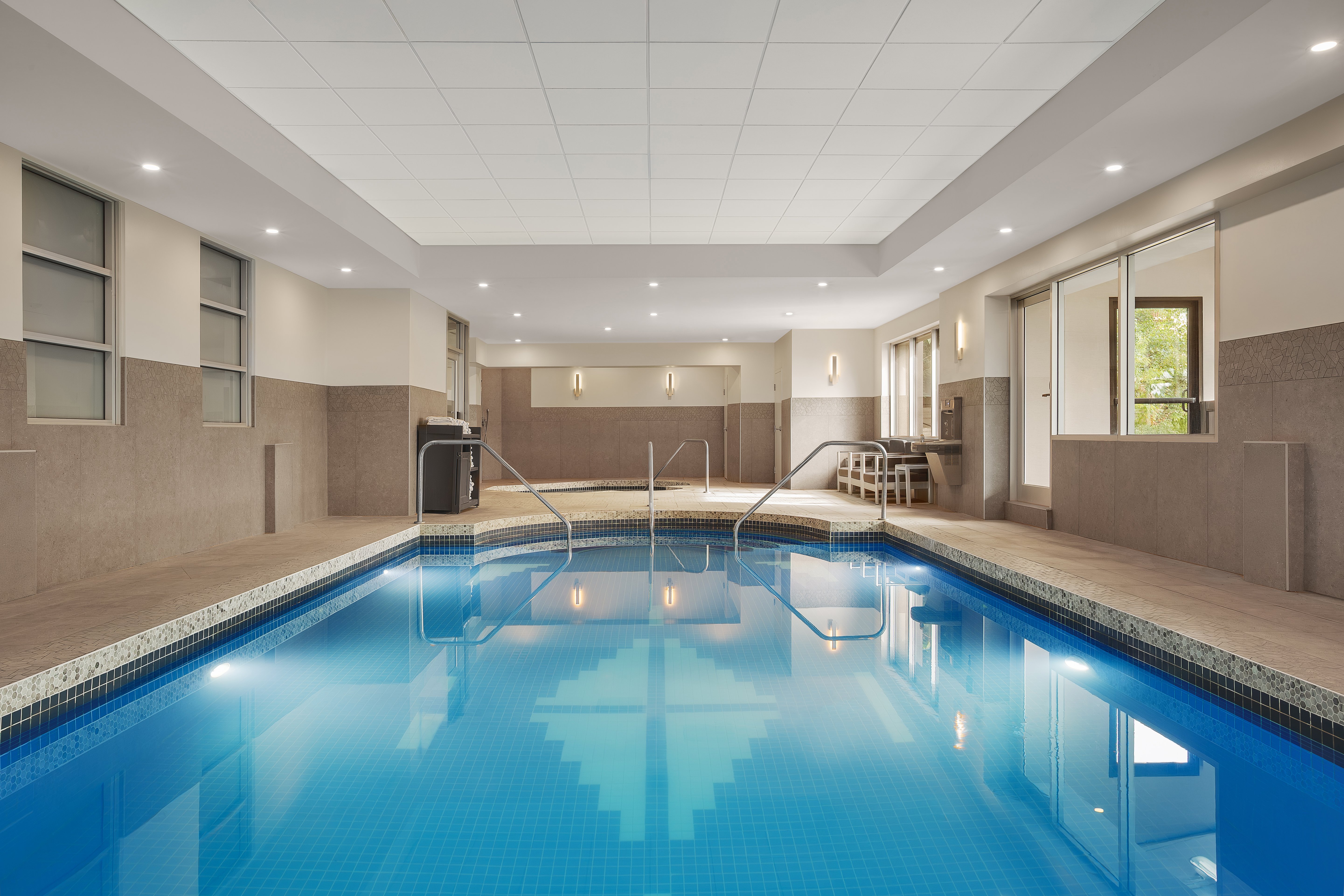 holiday inn calgary airport by ihg