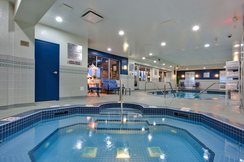holiday inn calgary airport by ihg