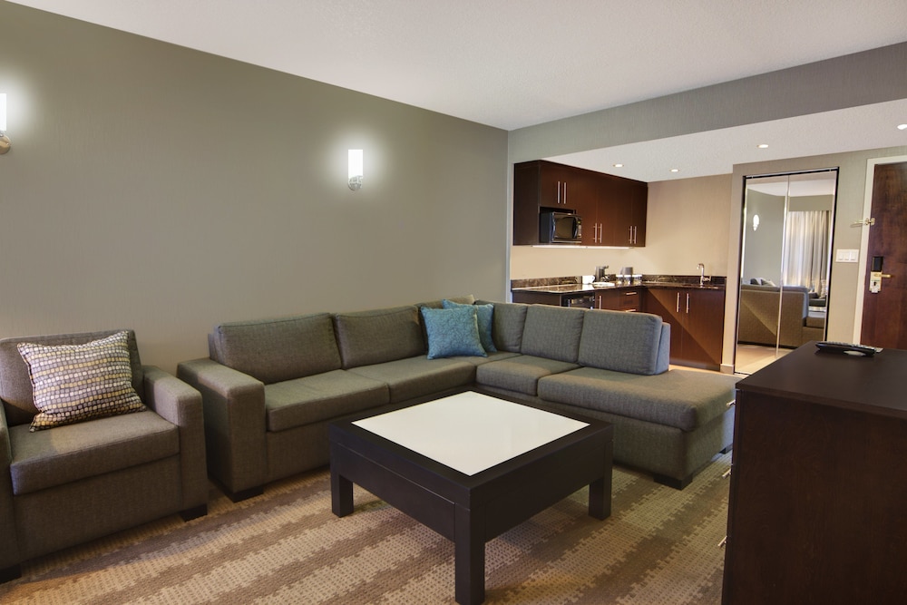 holiday inn calgary airport by ihg