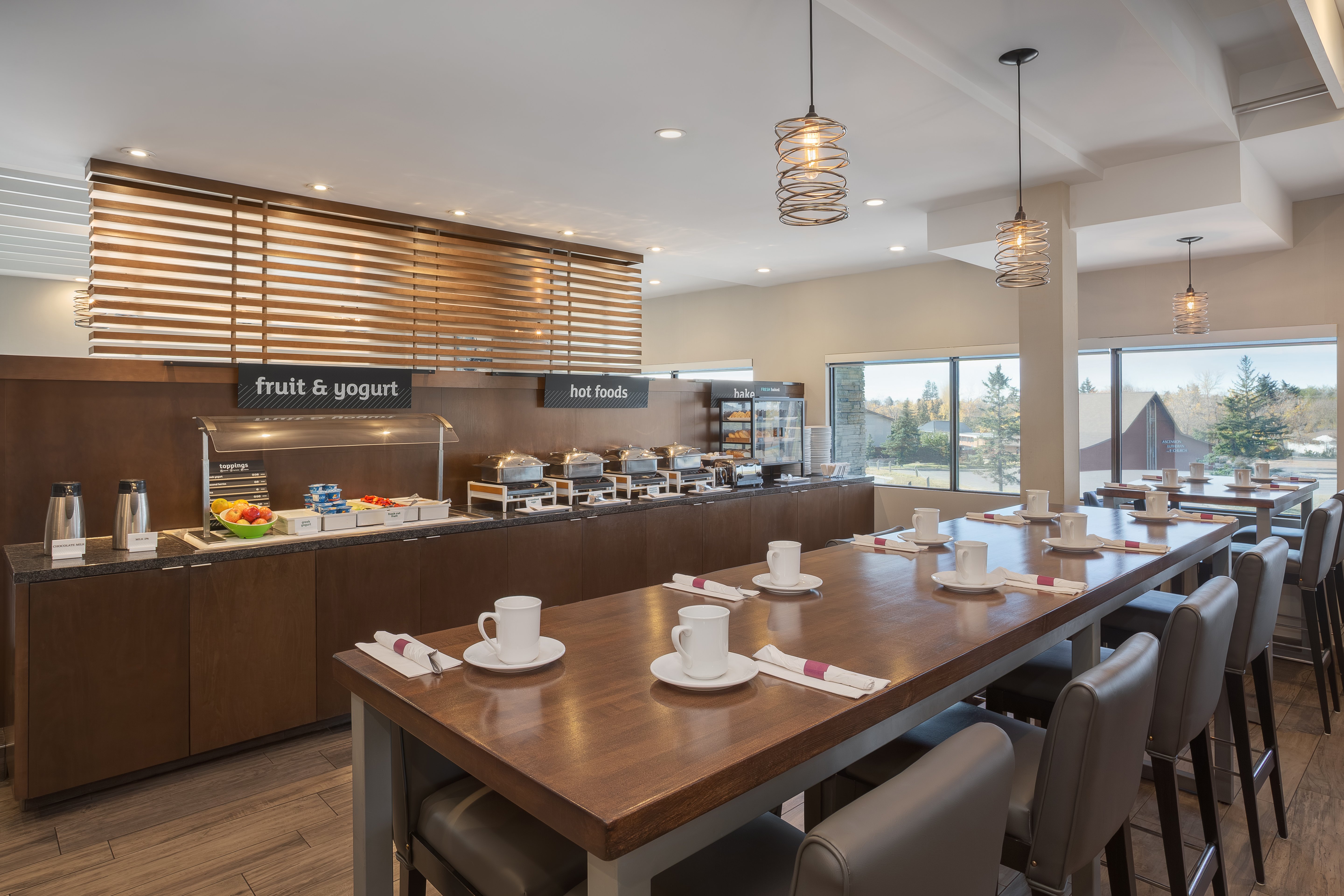 holiday inn calgary airport by ihg