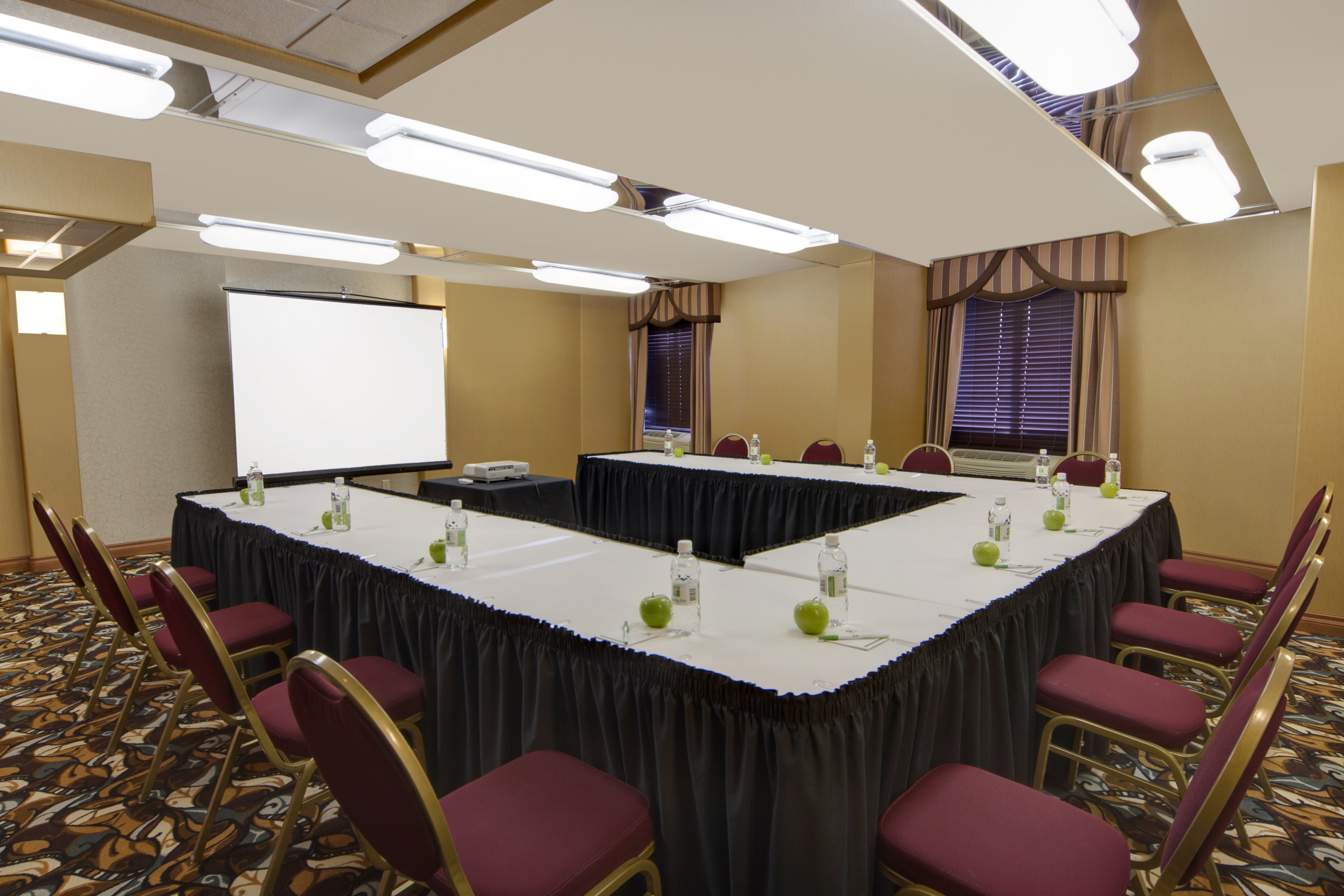 holiday inn calgary airport by ihg
