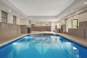 Holiday Inn Calgary-Airport By Ihg,Alberta>>Calgary,4 star