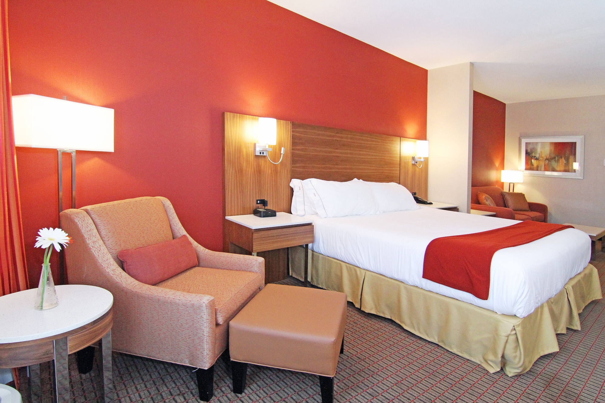 holiday inn express and suites calgary nw university area
