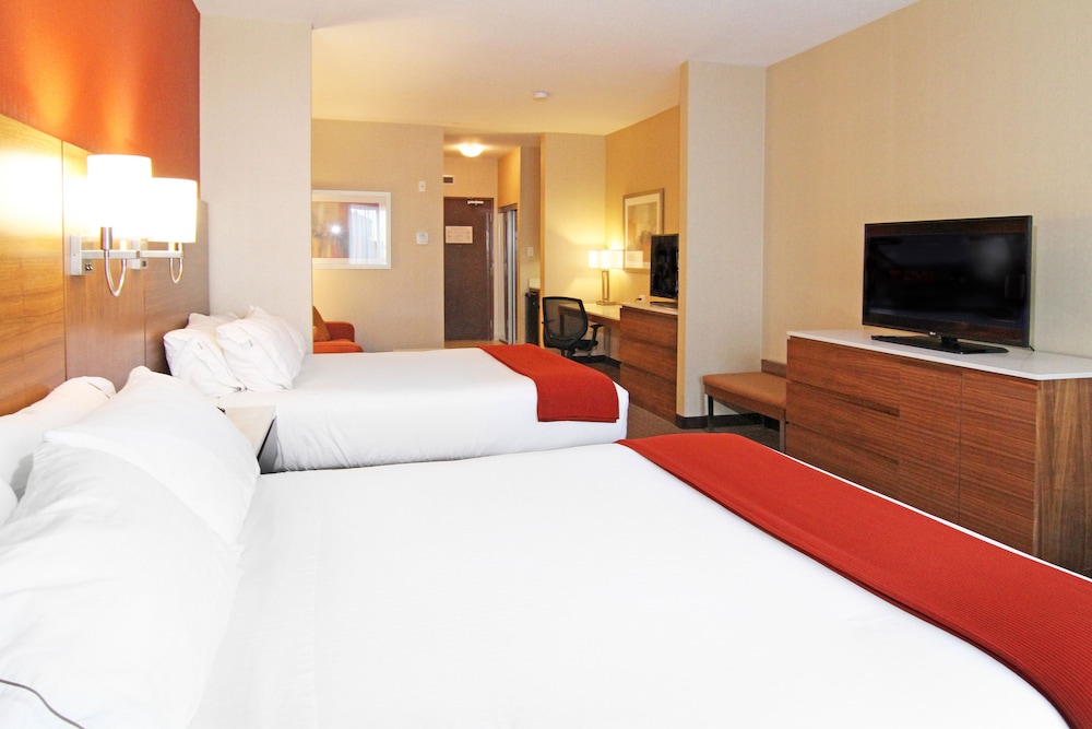 holiday inn express and suites calgary nw university area