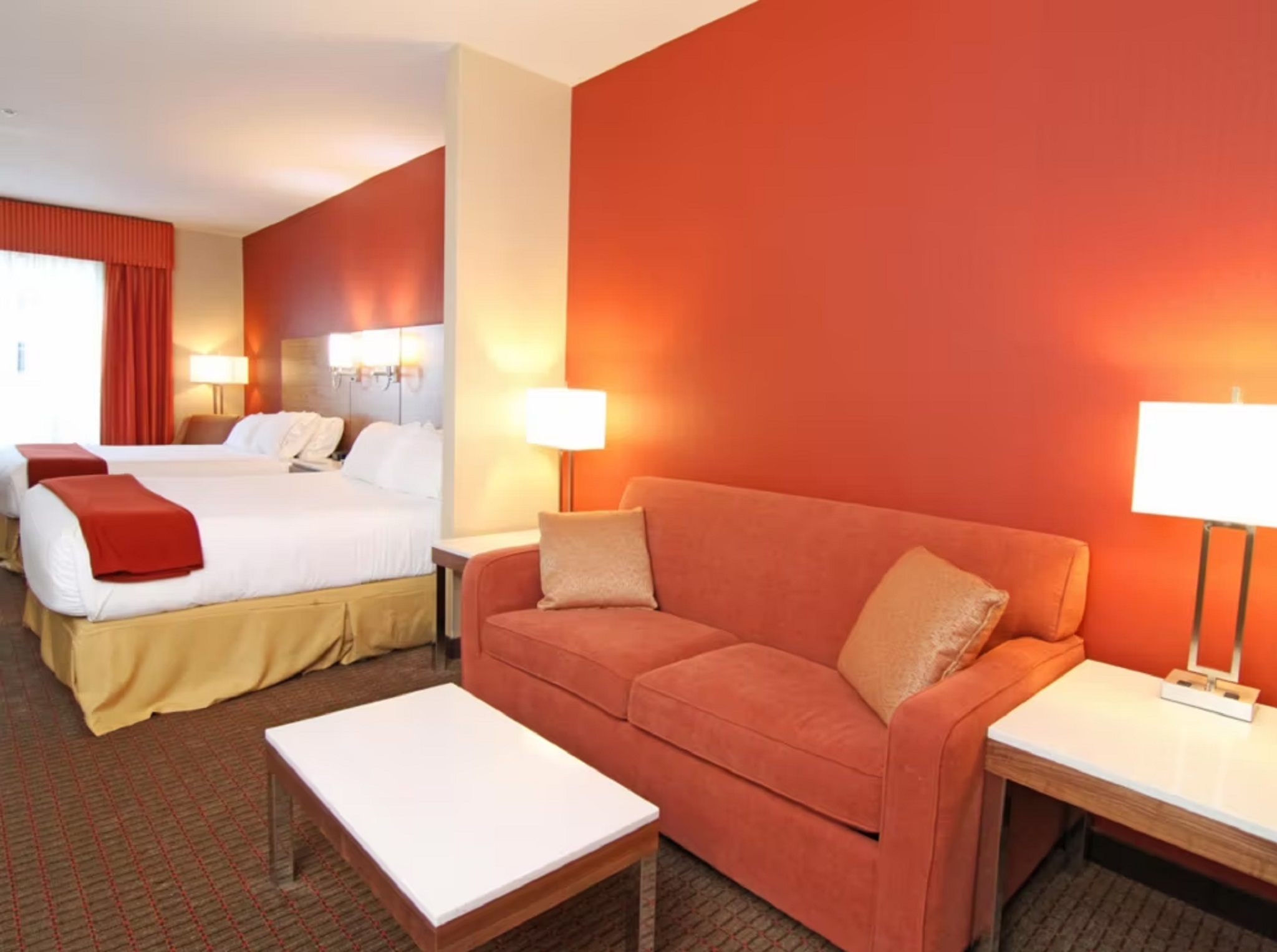holiday inn express and suites calgary nw university area