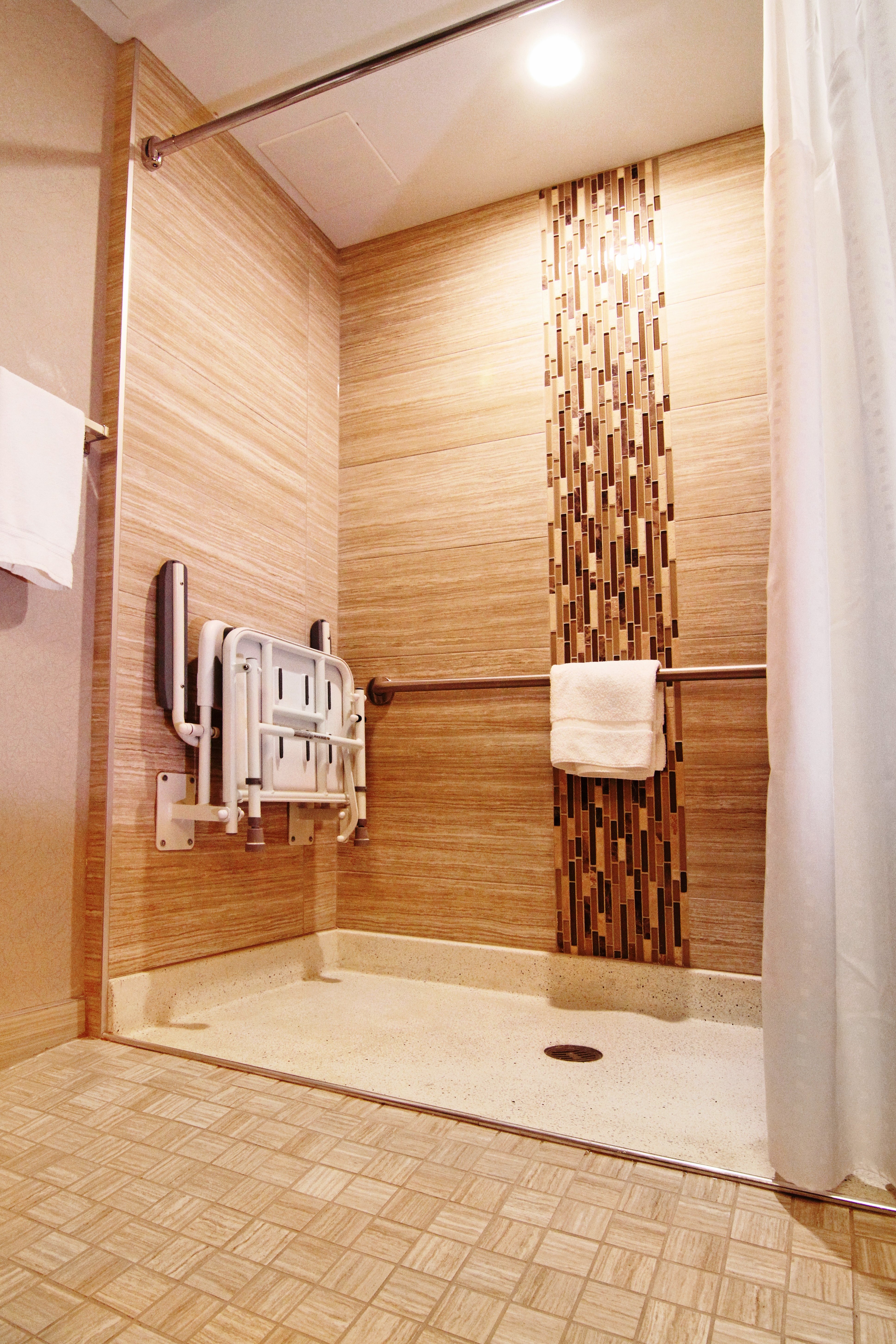 holiday inn express and suites calgary nw university area