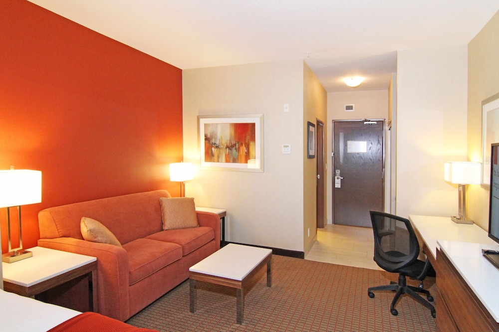 holiday inn express and suites calgary nw university area