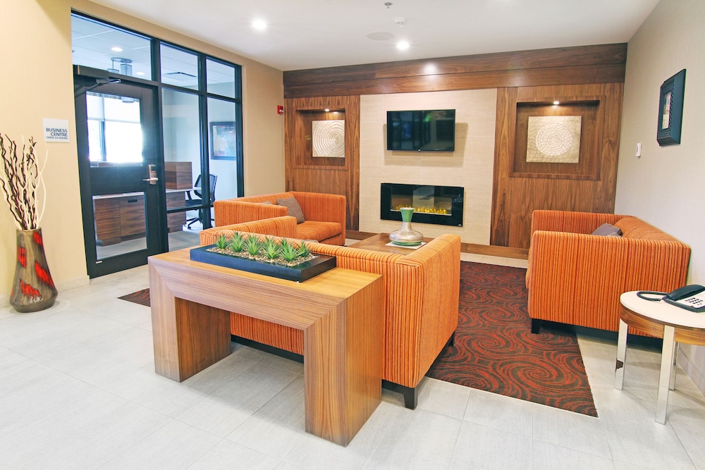 holiday inn express and suites calgary nw university area