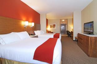 holiday inn express and suites calgary nw university area
