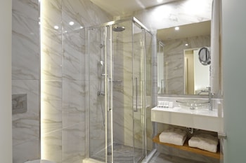 athens avenue hotel