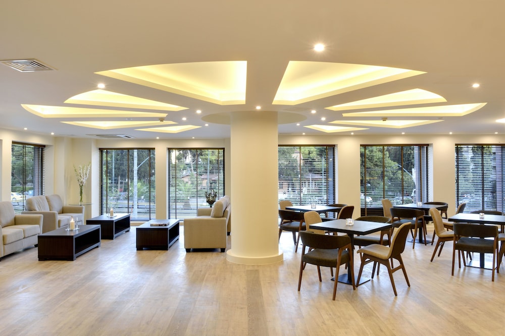athens avenue hotel