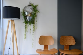 the grass serviced suites by at mind