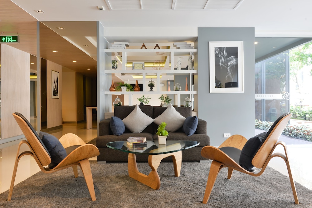 the grass serviced suites by at mind