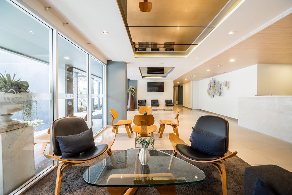 the grass serviced suites by at mind