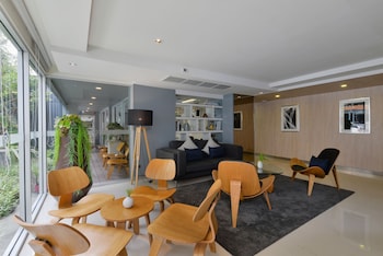 the grass serviced suites by at mind