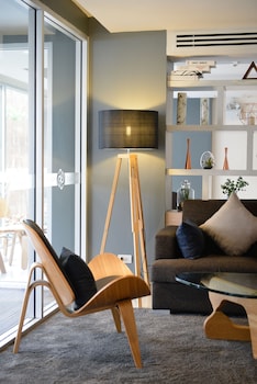 the grass serviced suites by at mind