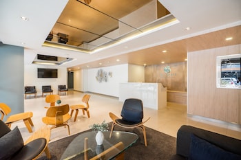 the grass serviced suites by at mind