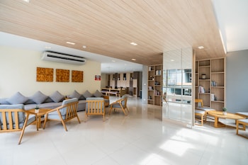 the grass serviced suites by at mind