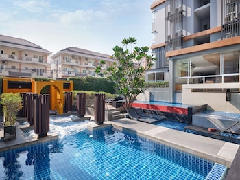 the grass serviced suites by at mind