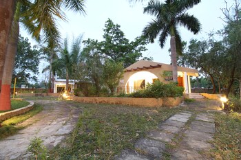 Mridu Kishore Resort,,3 star