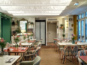 hotel and spa royal madeleine