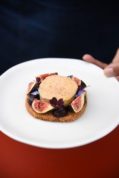 hotel and spa royal madeleine