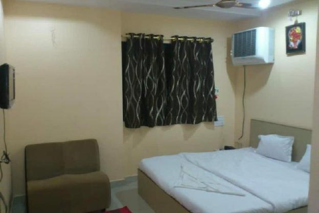 hotel vaidya regency