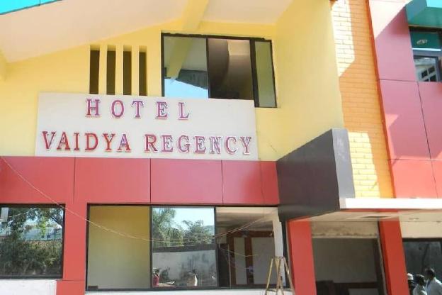 hotel vaidya regency