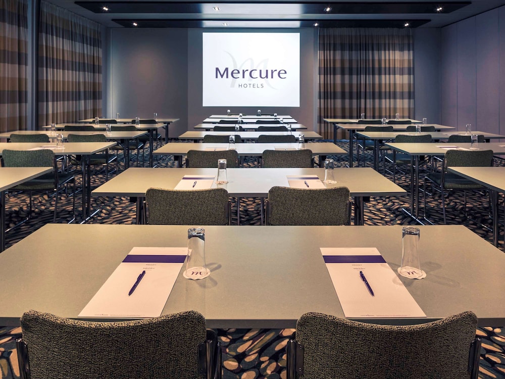 hotel mercure salzburg city adults only