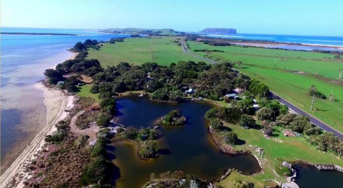 stanley lakeside spa cabins