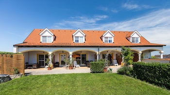 Appartementhaus Martina,Morbisch Am See>>Eisenstadt-Umgebung,3 star
