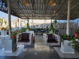 jugaad hostels