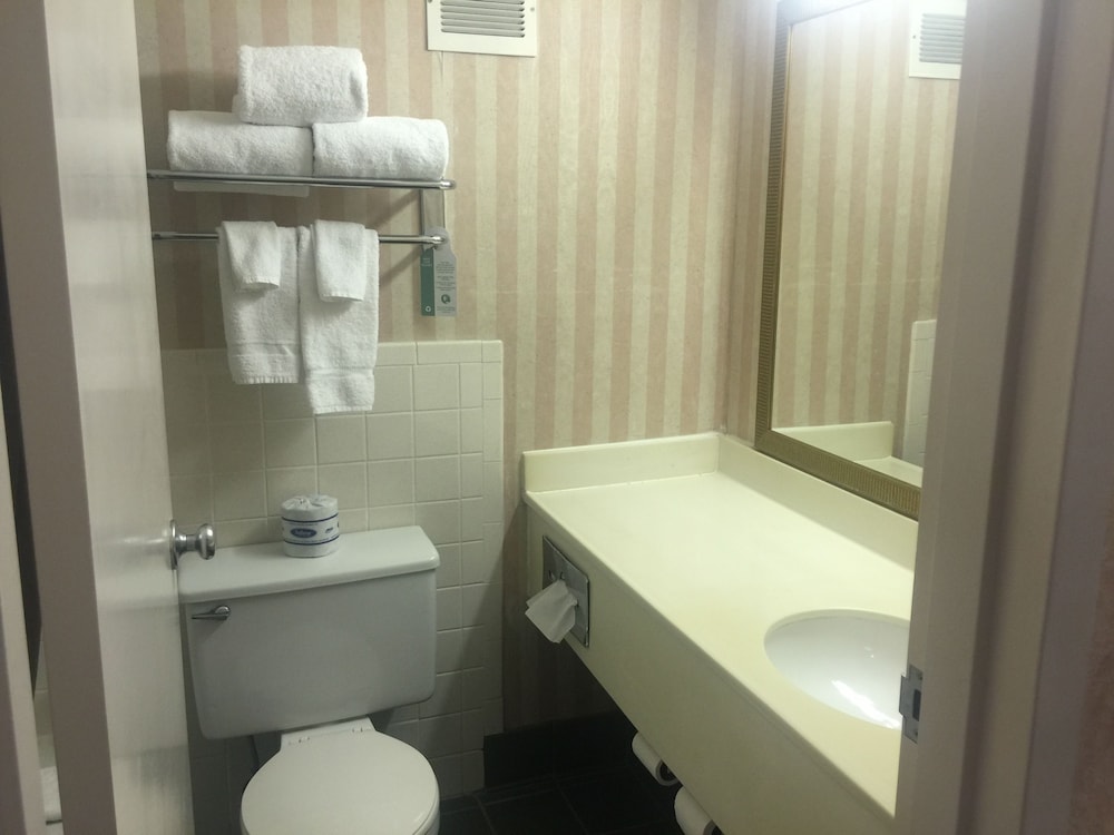 americas best value inn and suites boise