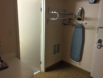 americas best value inn and suites boise