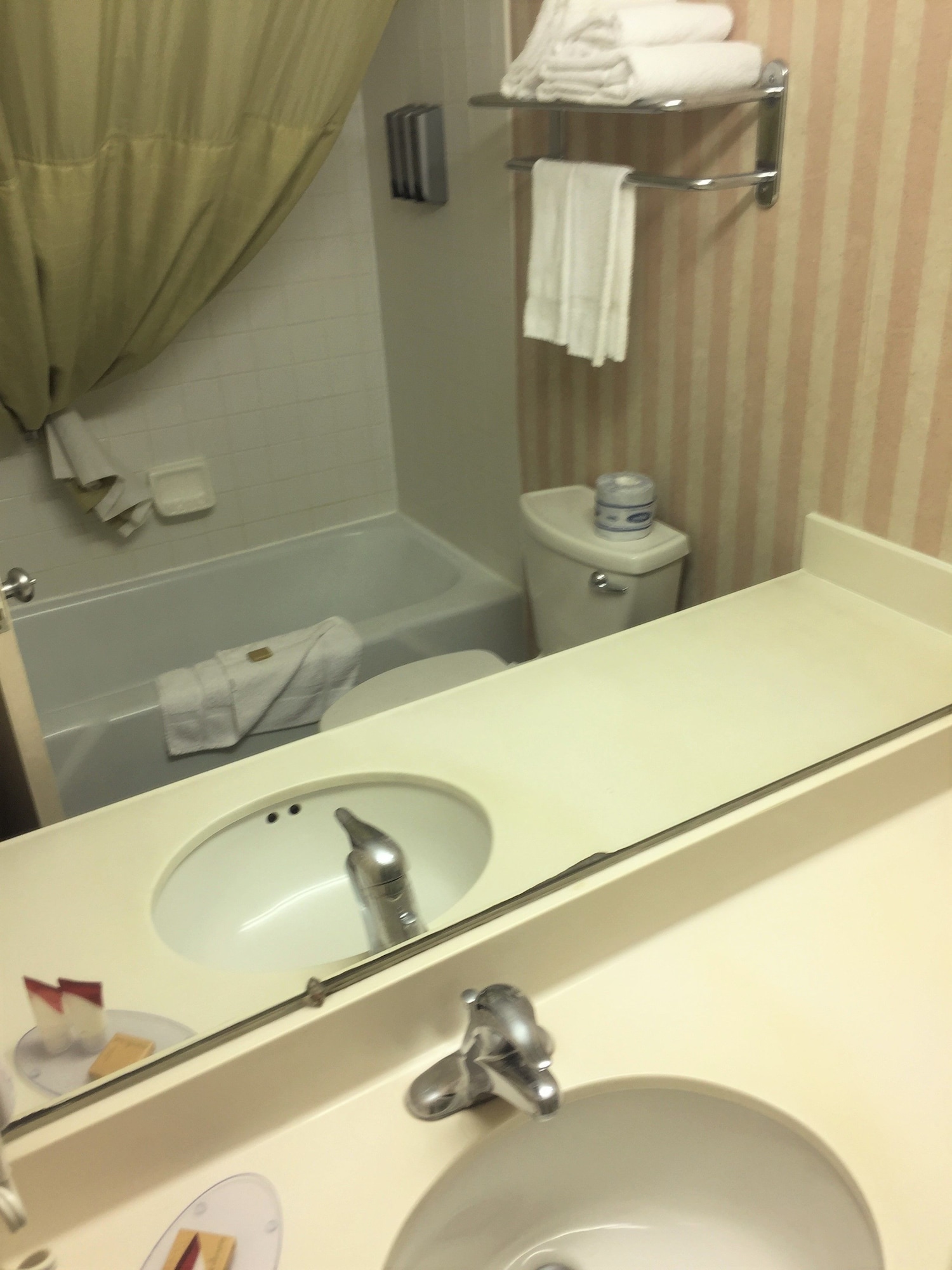 americas best value inn and suites boise