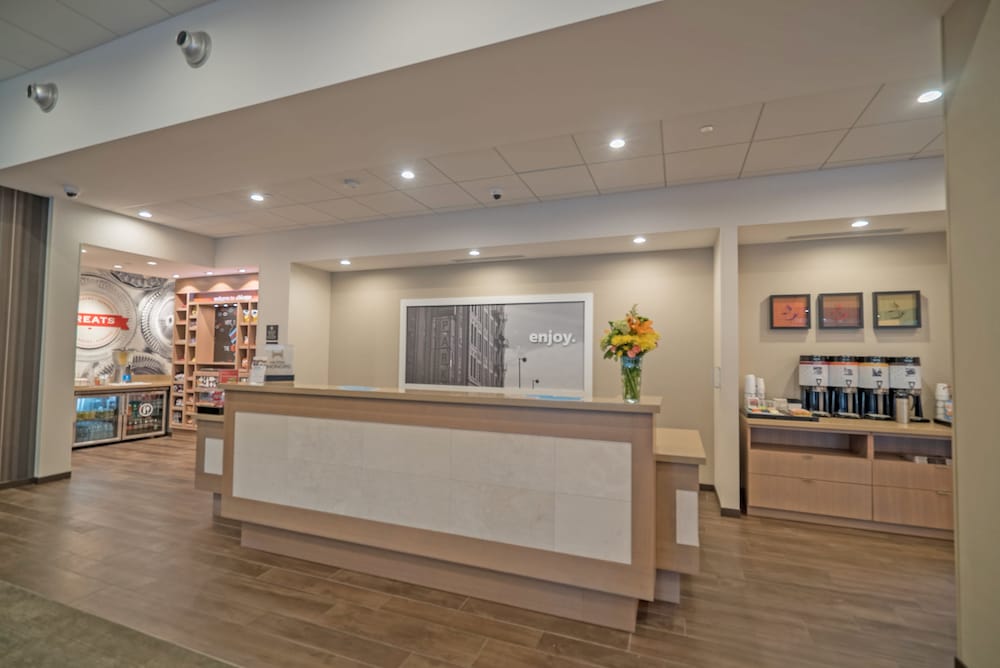hampton inn chicago north loyola station