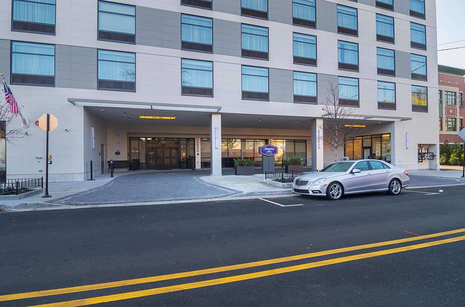 hampton inn chicago north loyola station